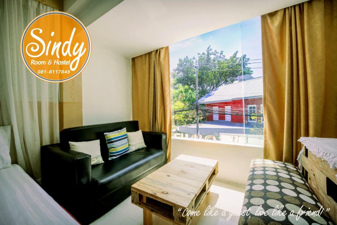Sindy'S Hostel Pattaya Buitenkant foto